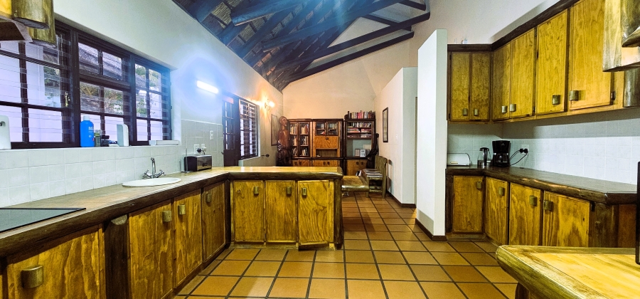 5 Bedroom Property for Sale in Myburgh Park Western Cape
